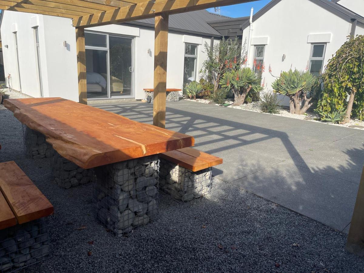 Stunning Park Side Holiday Home Christchurch Zewnętrze zdjęcie